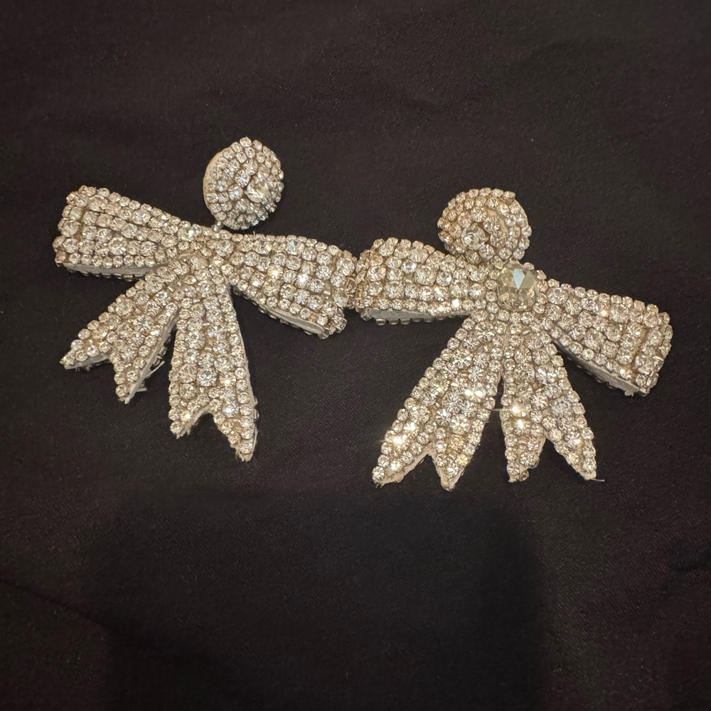 Sparkling Crystal Bow Earrings